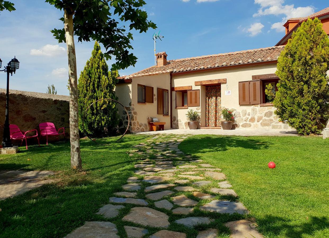 Entreacebedas Rural&vacaciones, Con Jardin A Hora De Madrid Gastronomia Y Ahorro * Segovia