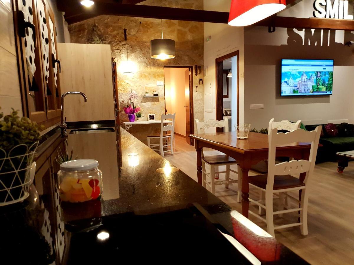 Entreacebedas Rural&vacaciones, Con Jardin A Hora De Madrid Gastronomia Y Ahorro