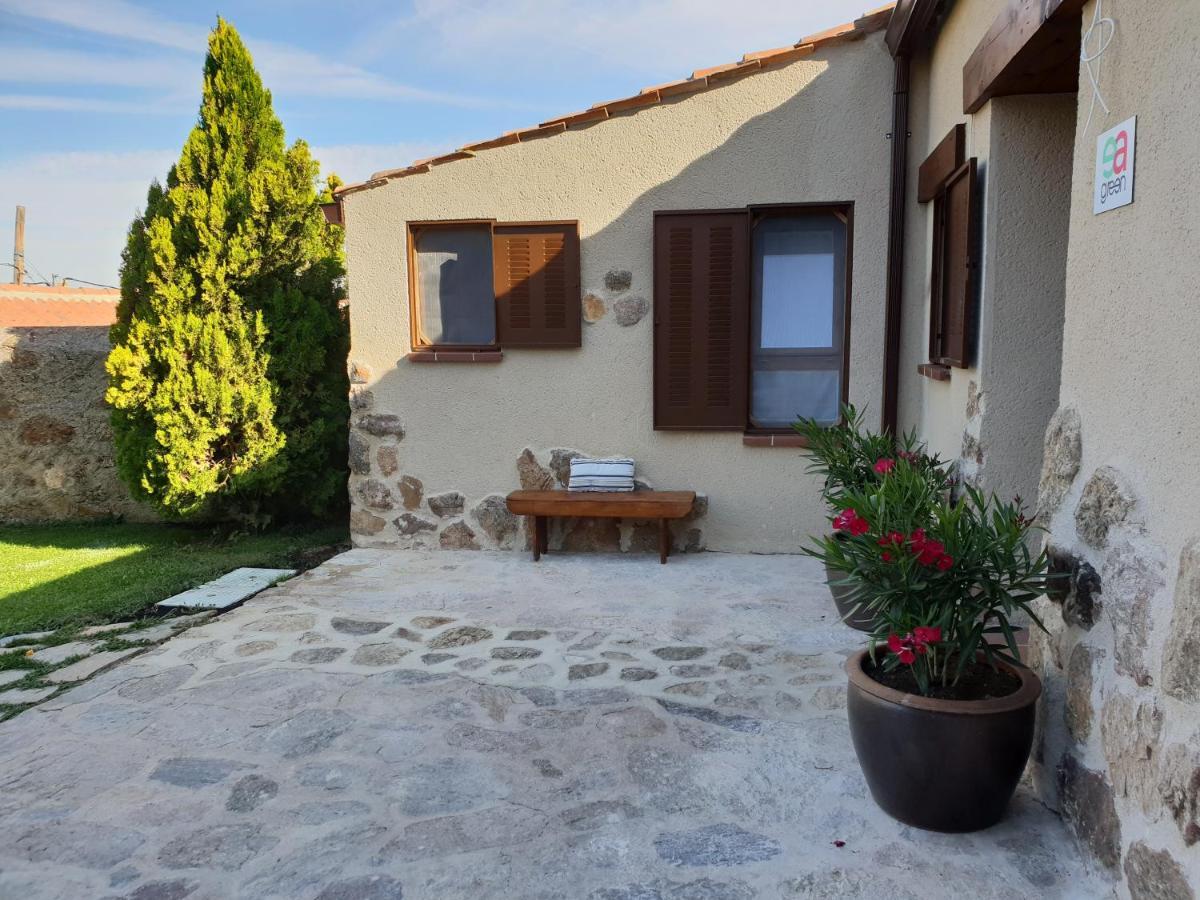 Entreacebedas Rural&vacaciones, Con Jardin A Hora De Madrid Gastronomia Y Ahorro Country house *