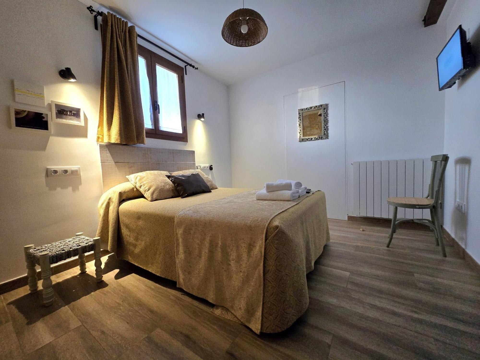Entreacebedas Rural&vacaciones, Con Jardin A Hora De Madrid Gastronomia Y Ahorro Country house