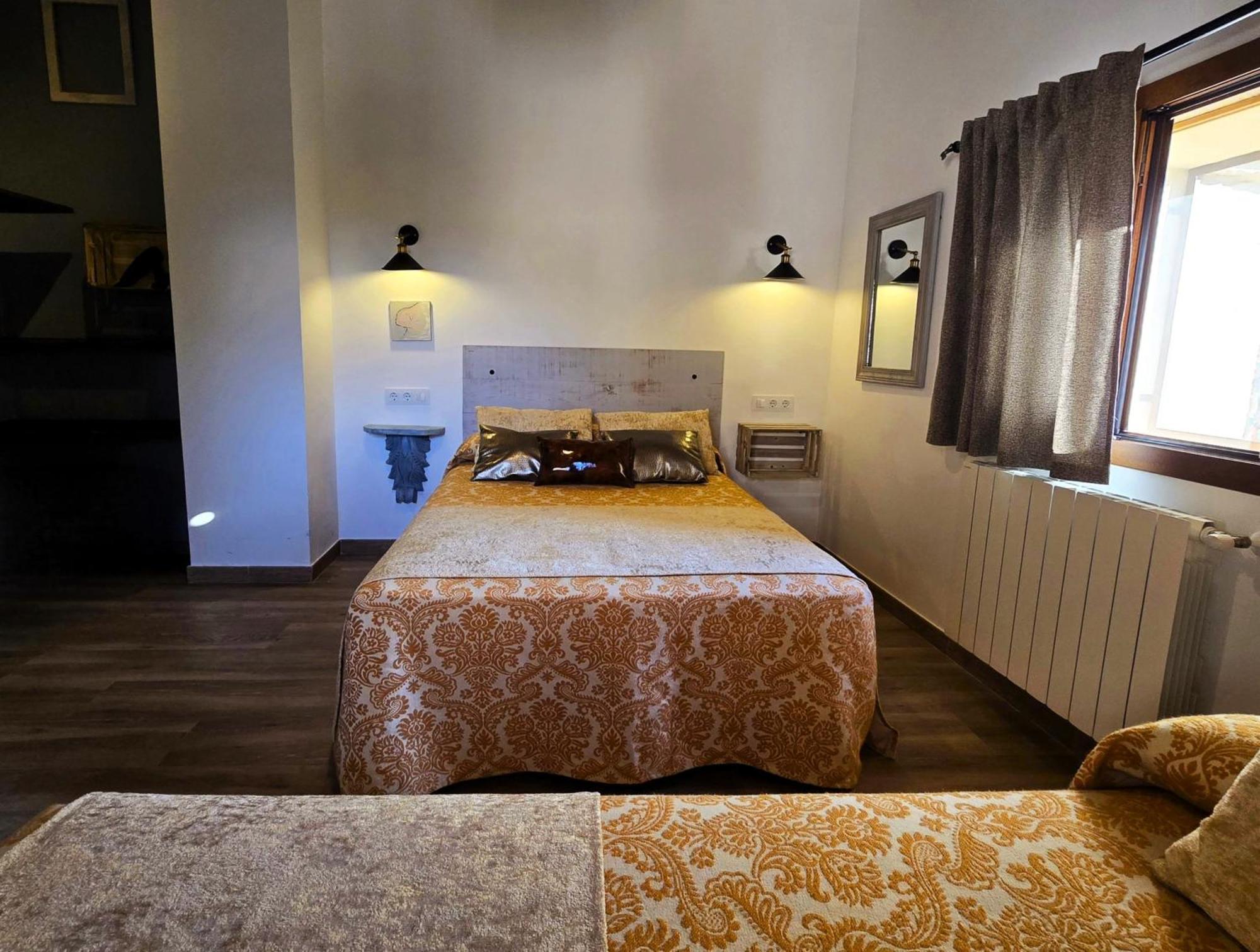 Entreacebedas Rural&vacaciones, Con Jardin A Hora De Madrid Gastronomia Y Ahorro * Segovia