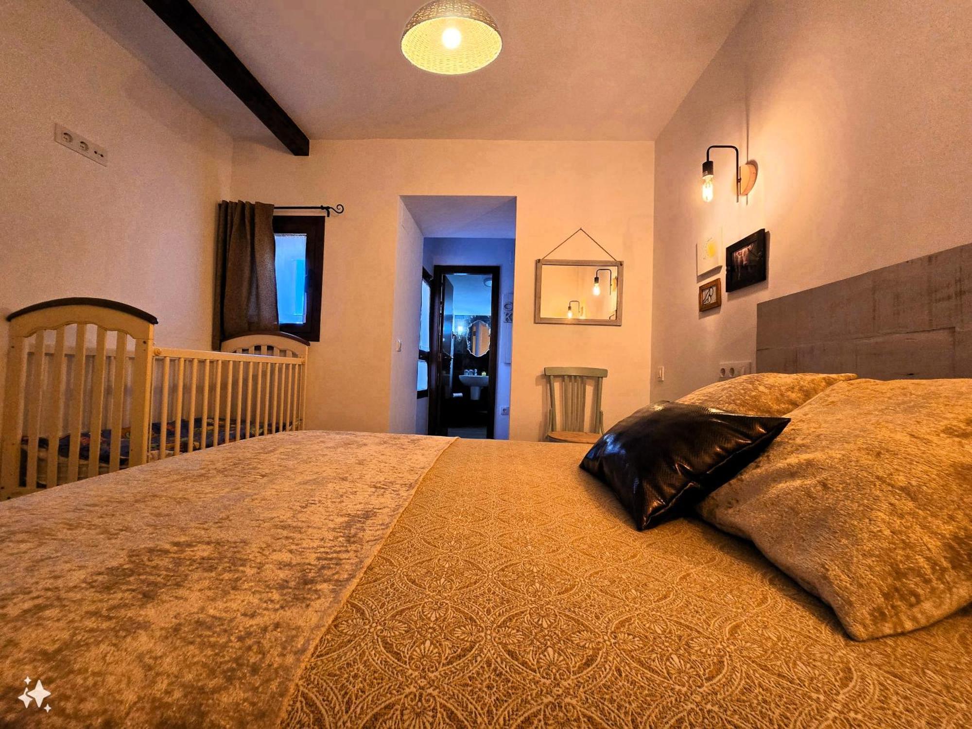 Entreacebedas Rural&vacaciones, Con Jardin A Hora De Madrid Gastronomia Y Ahorro * Segovia